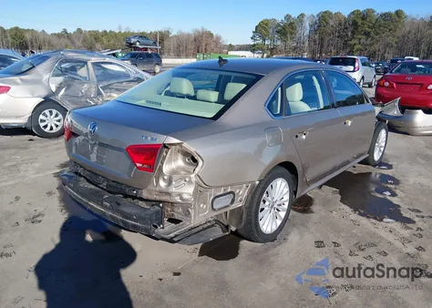 2015 Volkswagen Passat 1.8T Se из США, поврежденный, VIN 1VWBS7A3XFC013556